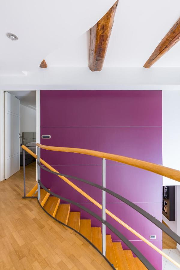 Design & Studio Duplex At National Museum Neapel Exteriör bild